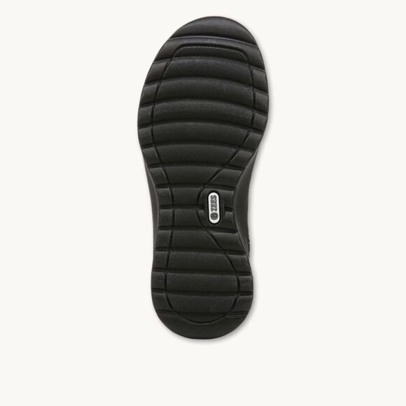 Bzees Guest Ankle Bootie - Picture 4 of 4